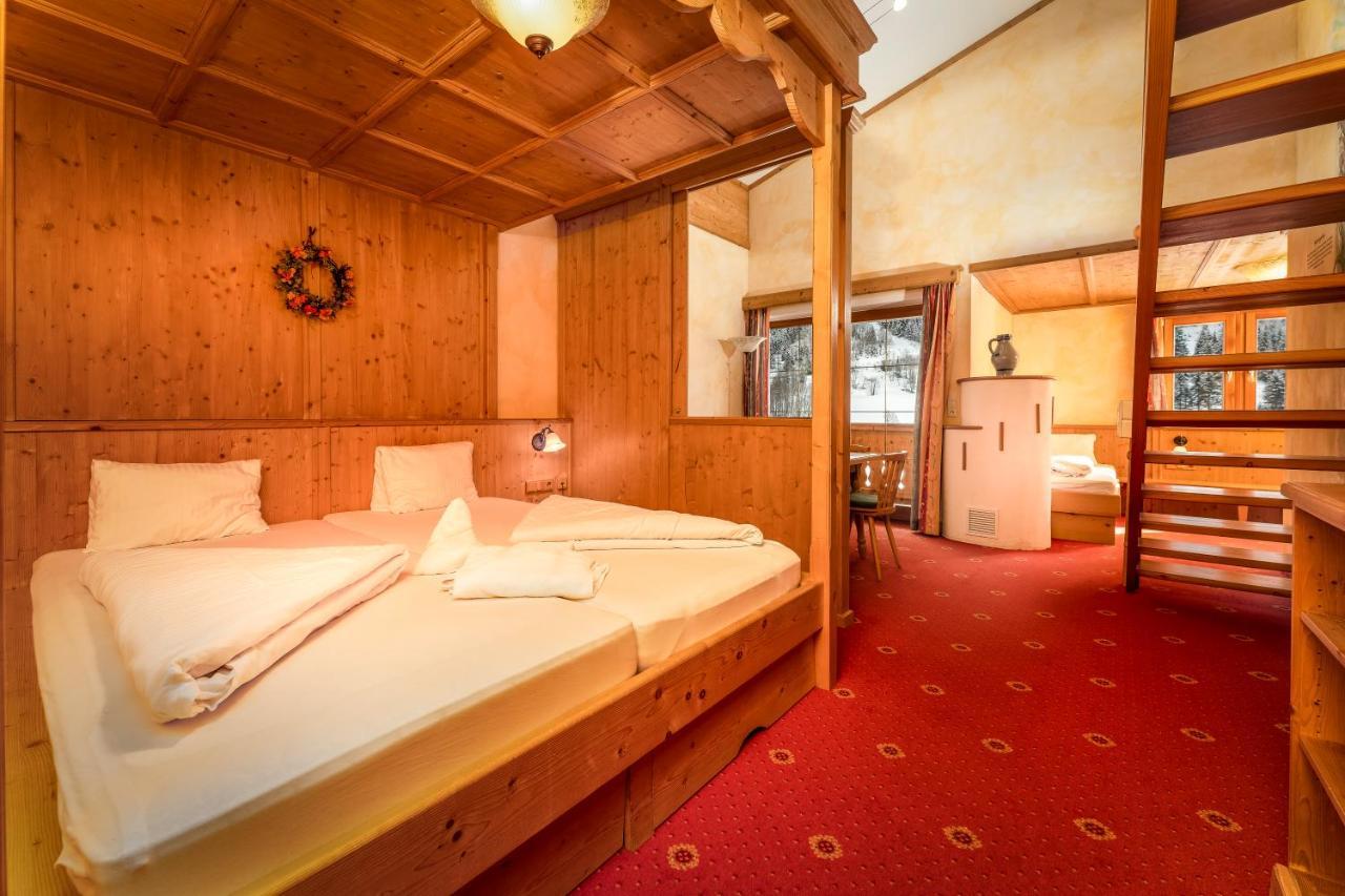 Hotel Alfaierhof-Bergheimat Gschnitz Esterno foto