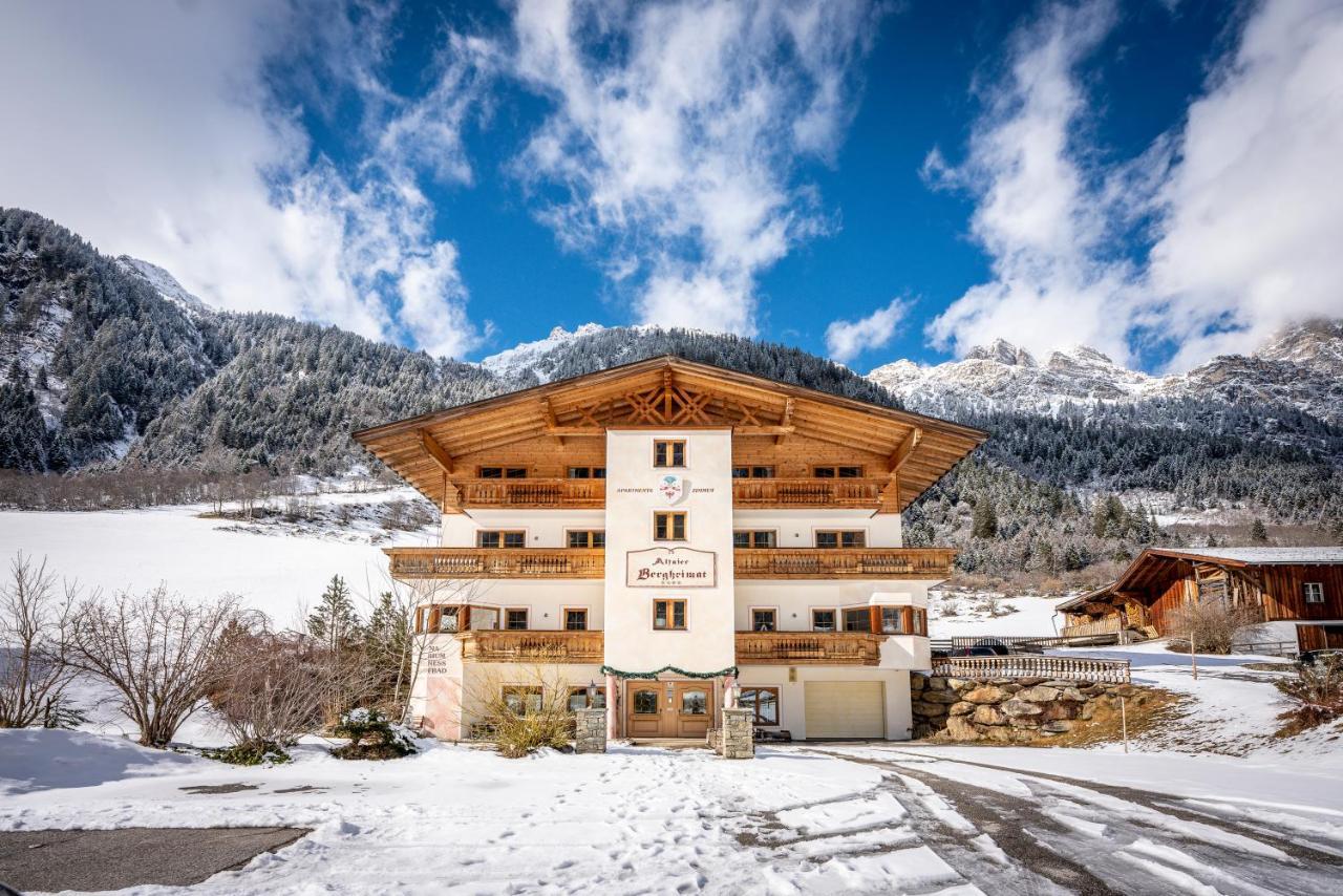 Hotel Alfaierhof-Bergheimat Gschnitz Esterno foto