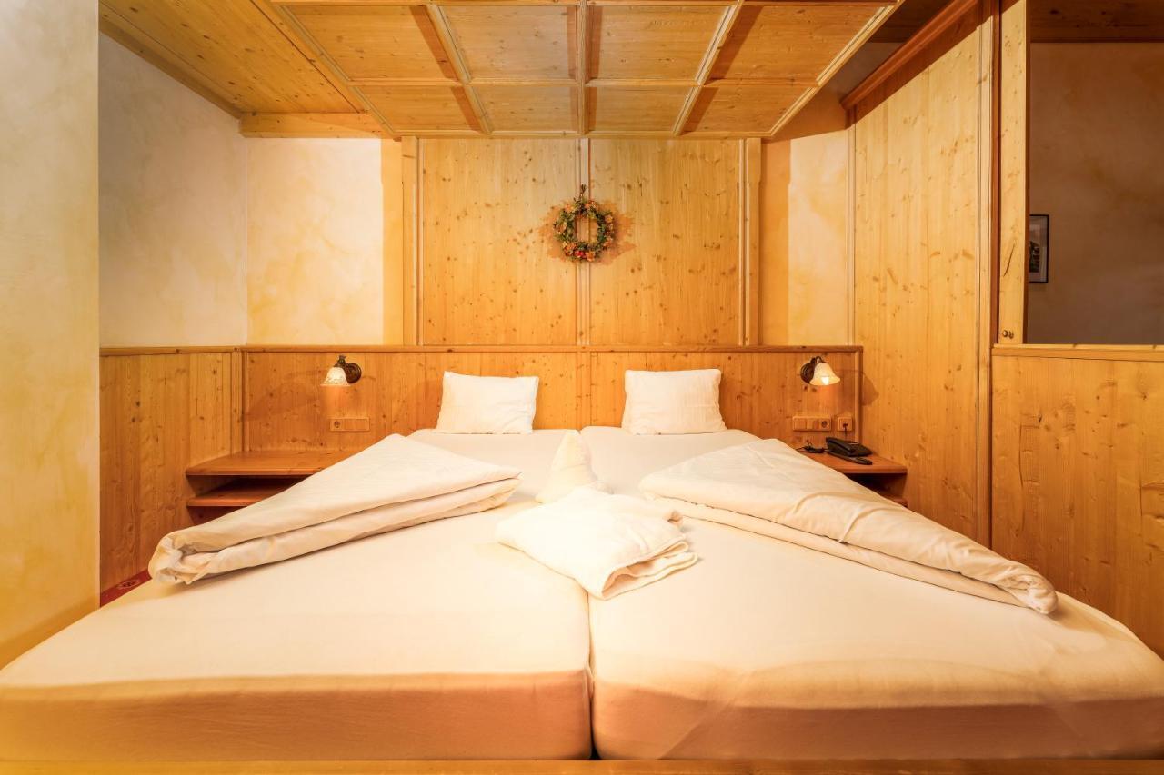 Hotel Alfaierhof-Bergheimat Gschnitz Esterno foto
