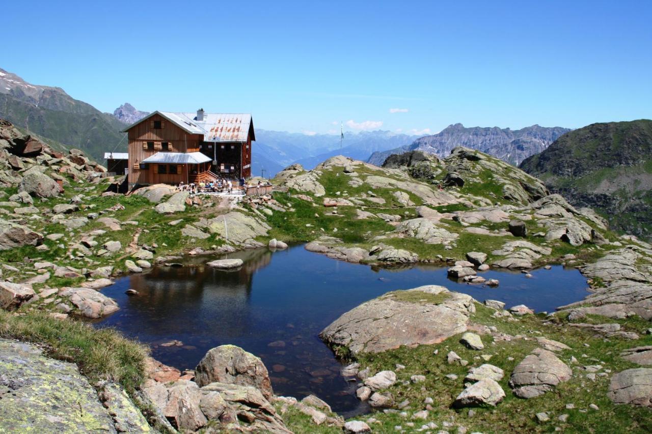 Hotel Alfaierhof-Bergheimat Gschnitz Esterno foto